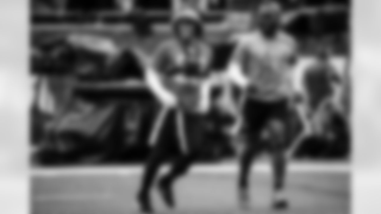 28 RB Jonathan Taylor, 44 LB Zaire Franklin