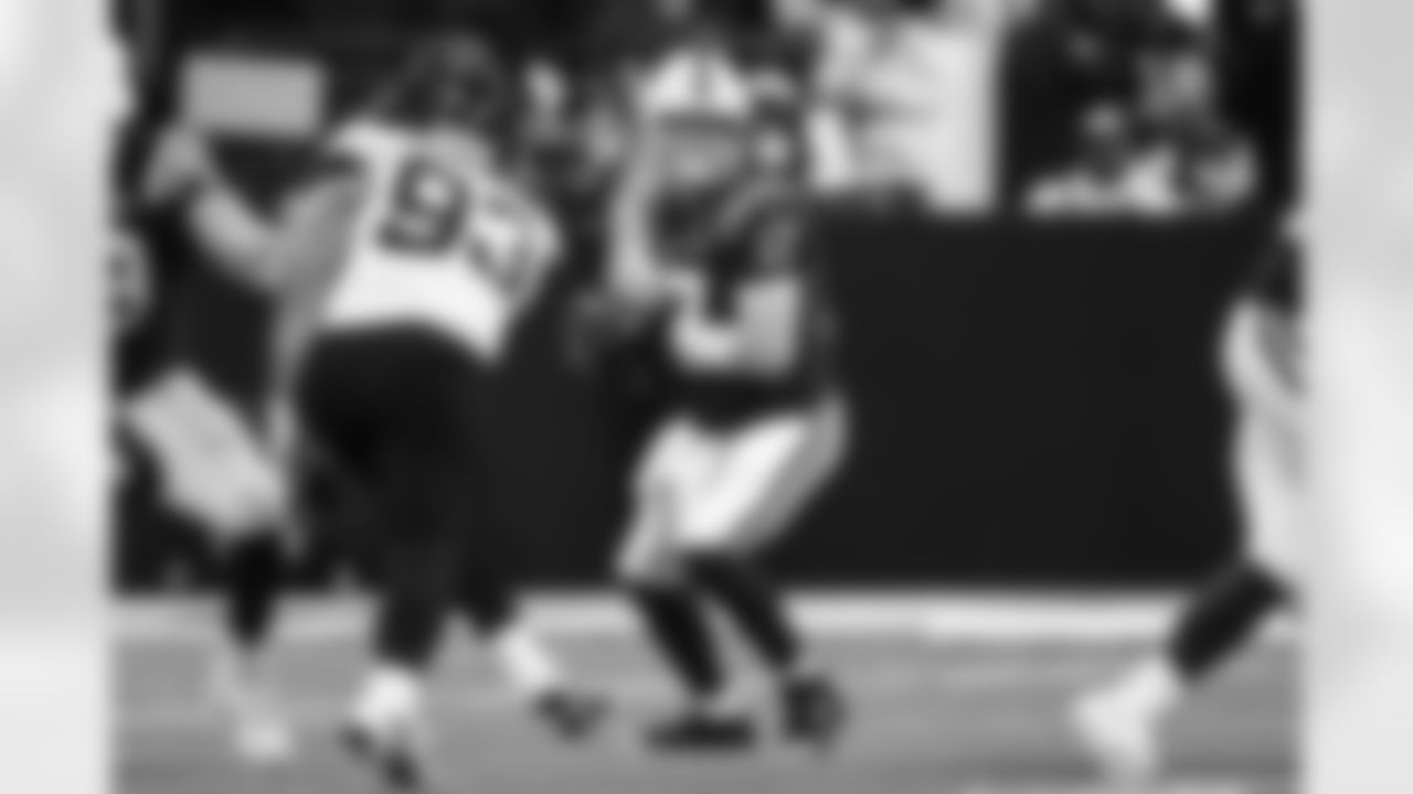 QB Philip Rivers #17