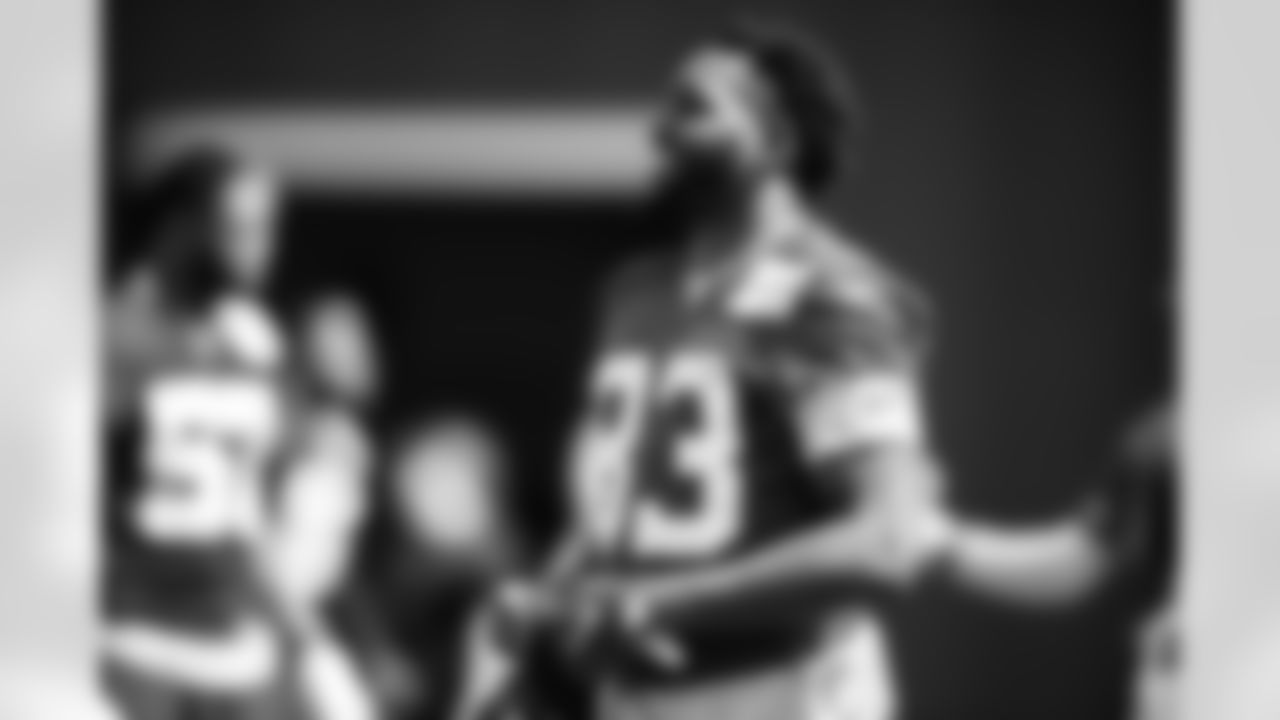 CB Samuel Womack III #33