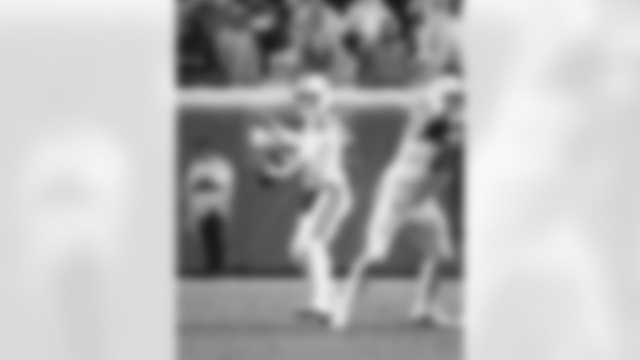 QB Riley Leonard #15