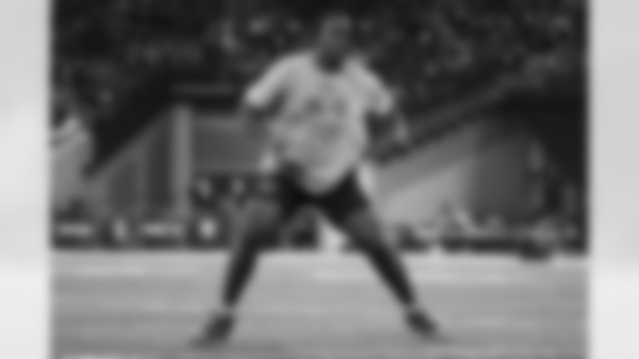 Oklahoma offensive lineman Tyler Guyton participates in a drill during the 2024 NFL Scouting Combine on Sunday, March 3, 2024 in Indianapolis, Indiana. (Kara Durrette/NFL)