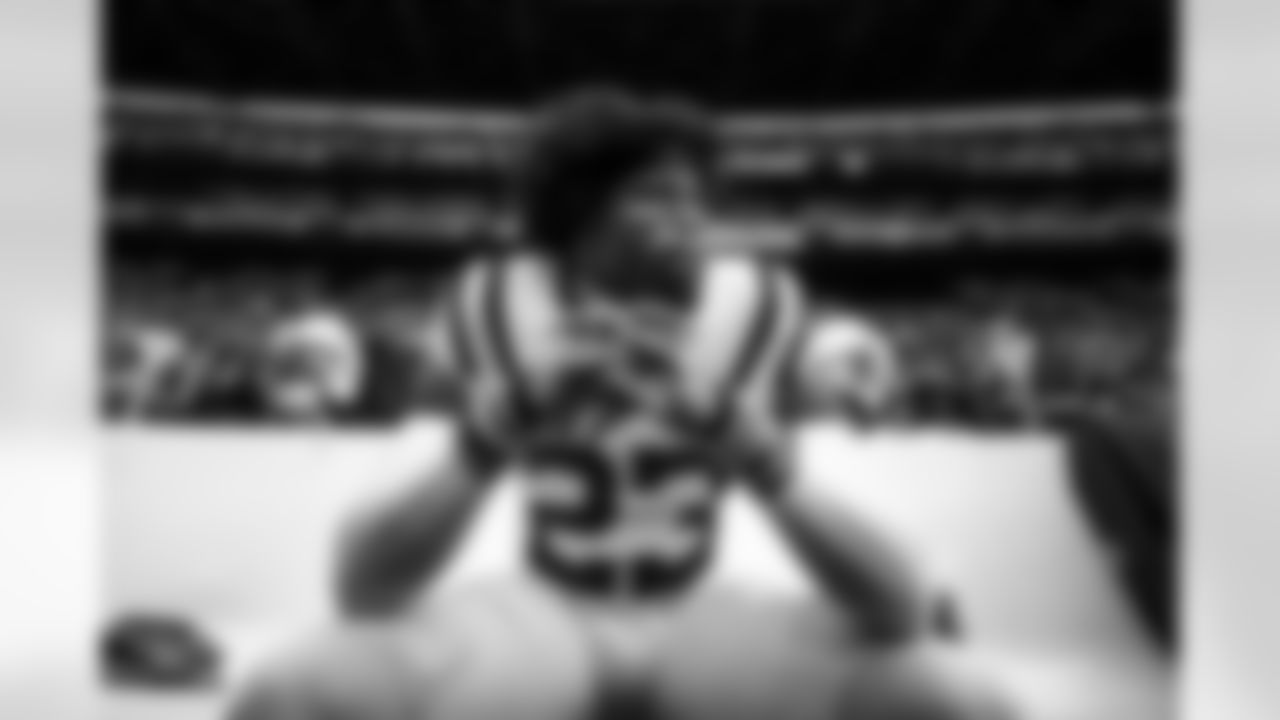 CB Kenny Moore II #23