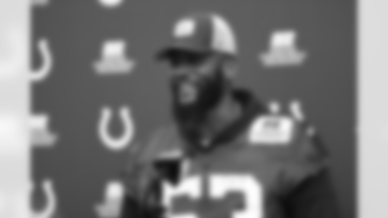 53 LB Darius Leonard