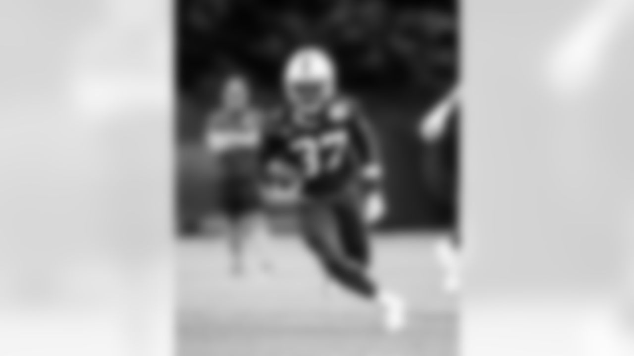 RB Ulysses Bentley IV #37