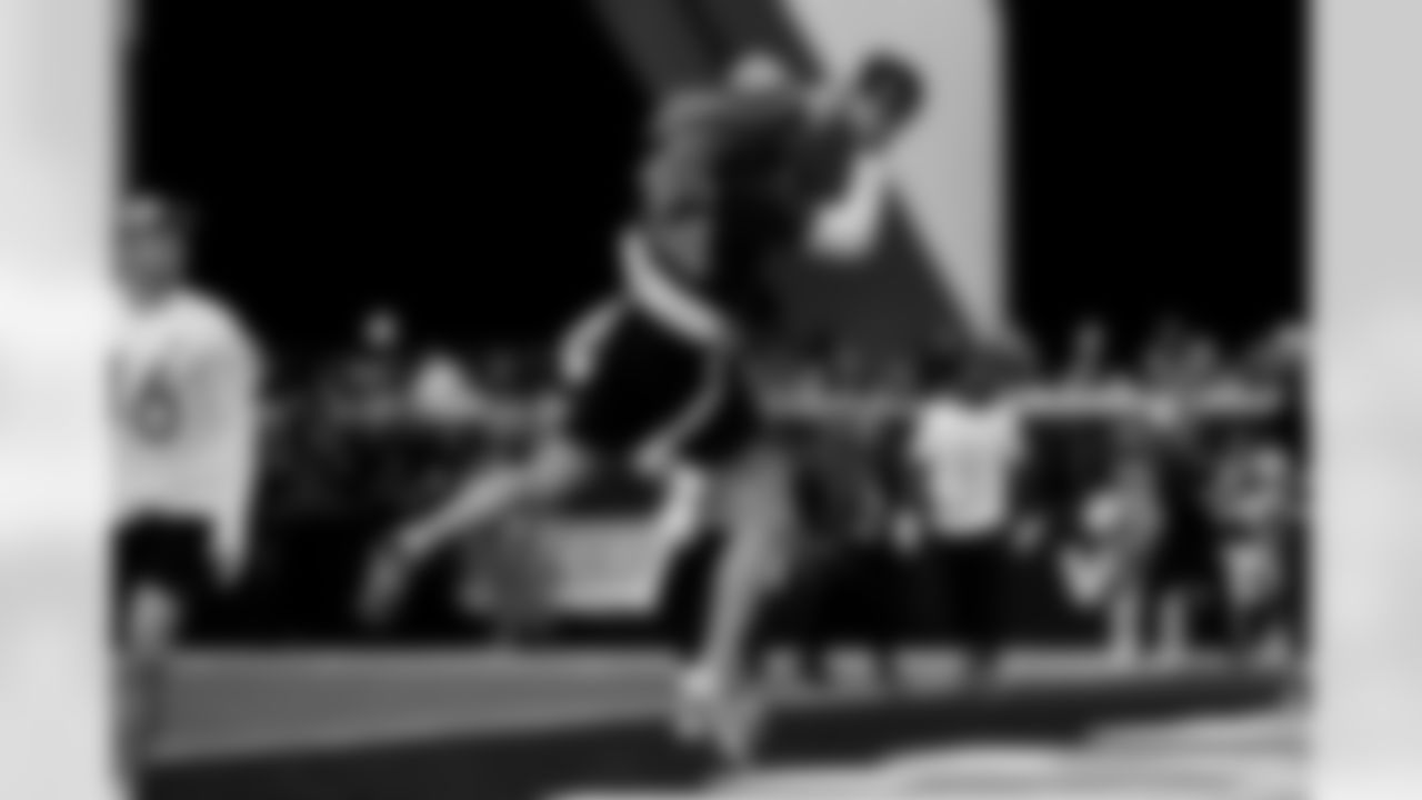 Indianapolis Colts tight end Tyler Warren (84) catches a pass during the 2026 Pro Bowl Game on Tuesday, February 3, 2026 in San Francisco, California. (Alika Jenner/NFL)