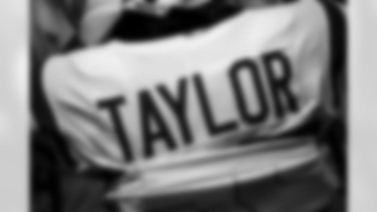 RB Jonathan Taylor #28