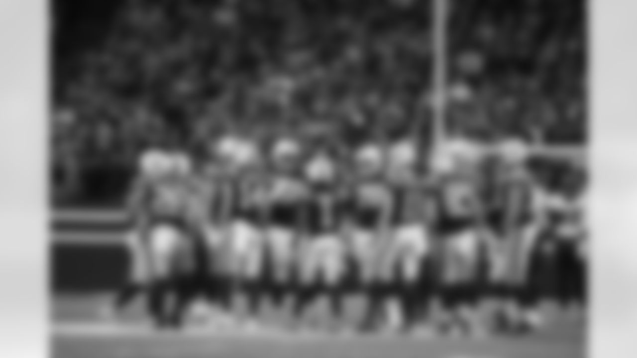 28 RB Jonathan Taylor, 79 T Bernhard Raimann, 14 WR Alec Pierce, 56 G Quenton Nelson, 1 WR Josh Downs, 78 C Ryan Kelly, 11 WR Michael Pittman Jr., 11 WR Michael Pittman Jr., 83 TE Kylen Granson, 72 T Braden Smith