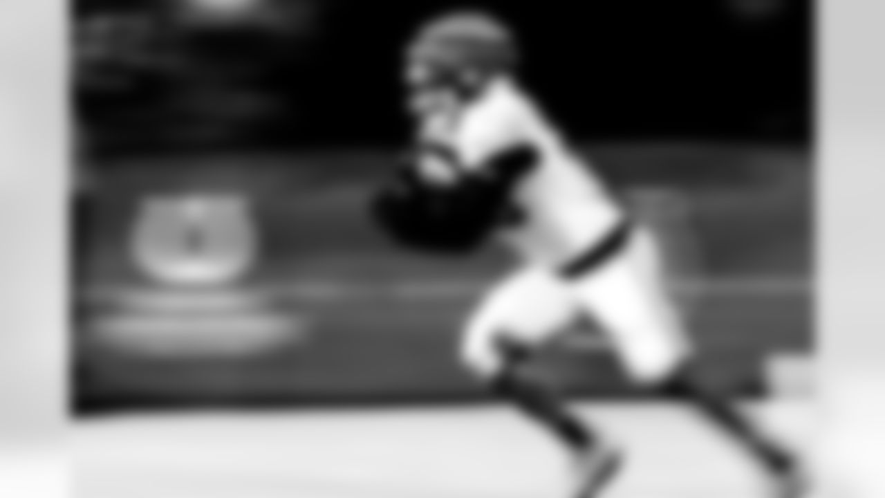 RB Jonathan Taylor #28