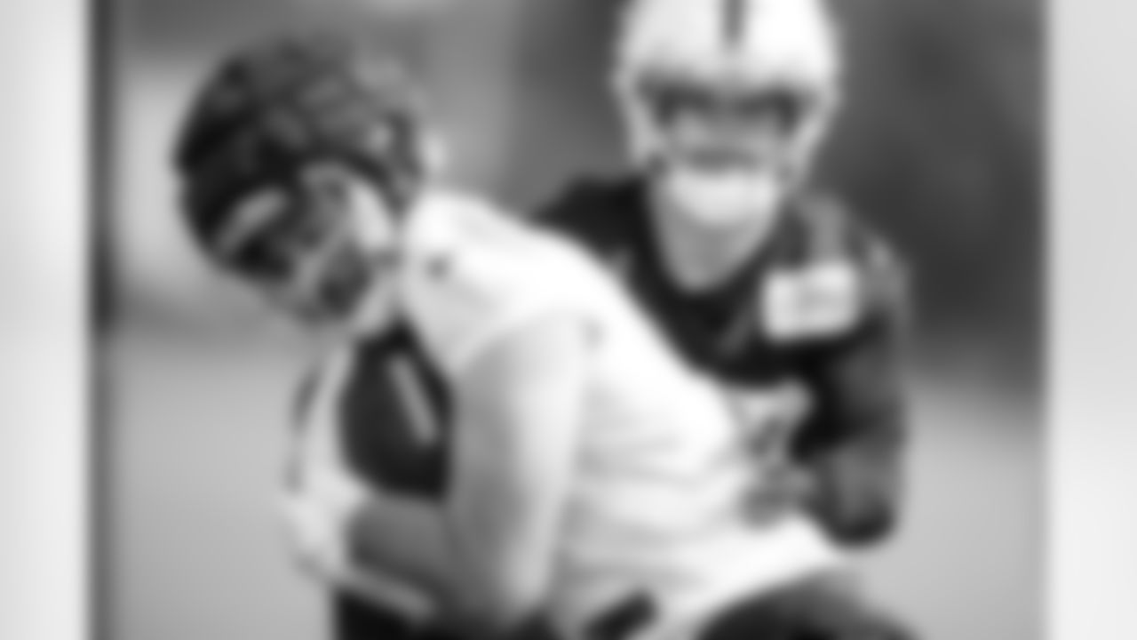 TE Sean McKeon 49 and S Daniel Scott #36