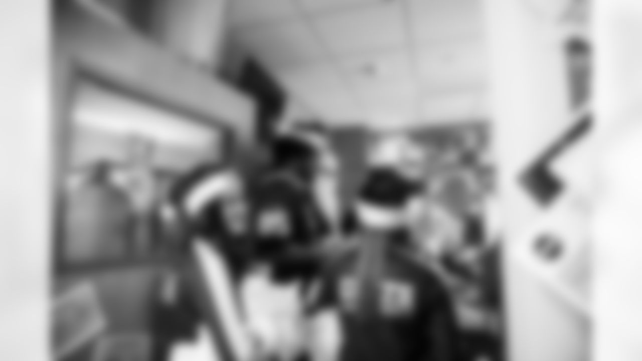 Sydney V. and TE Drew Ogletree #85