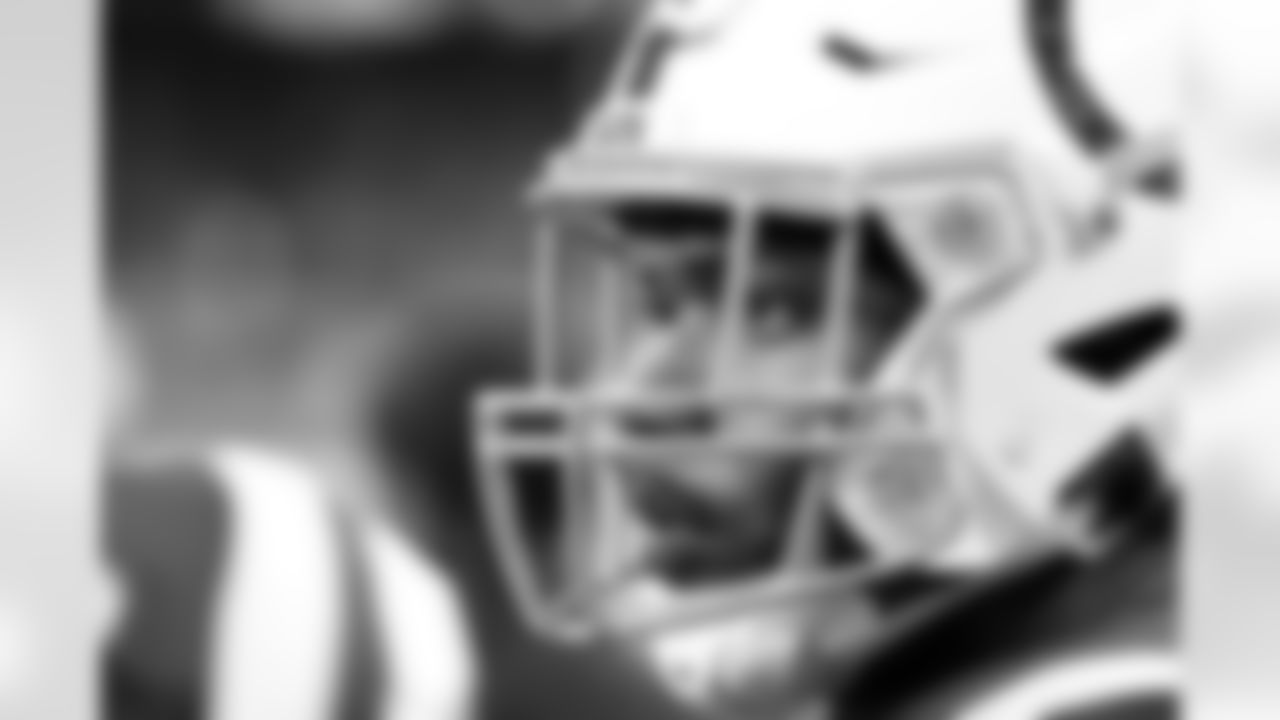 94 DE Tyquan Lewis