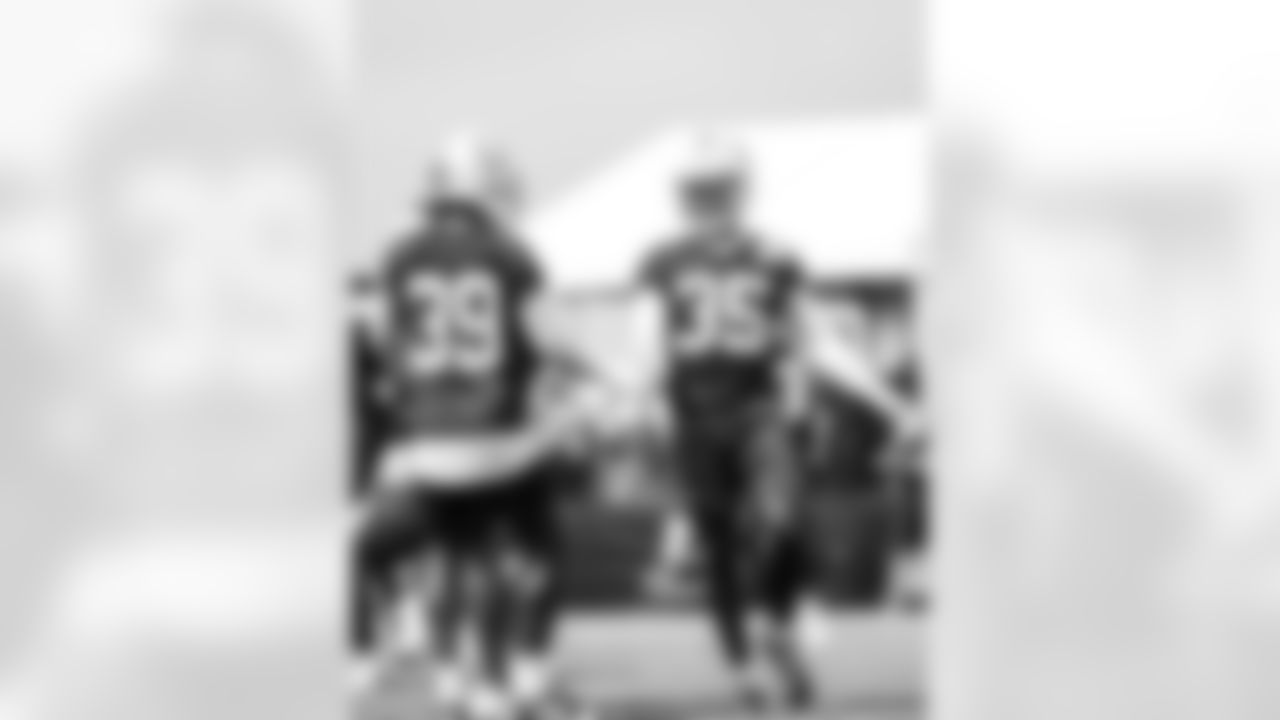CB Alex Johnson #39 and CB Jonathan Edwards #35