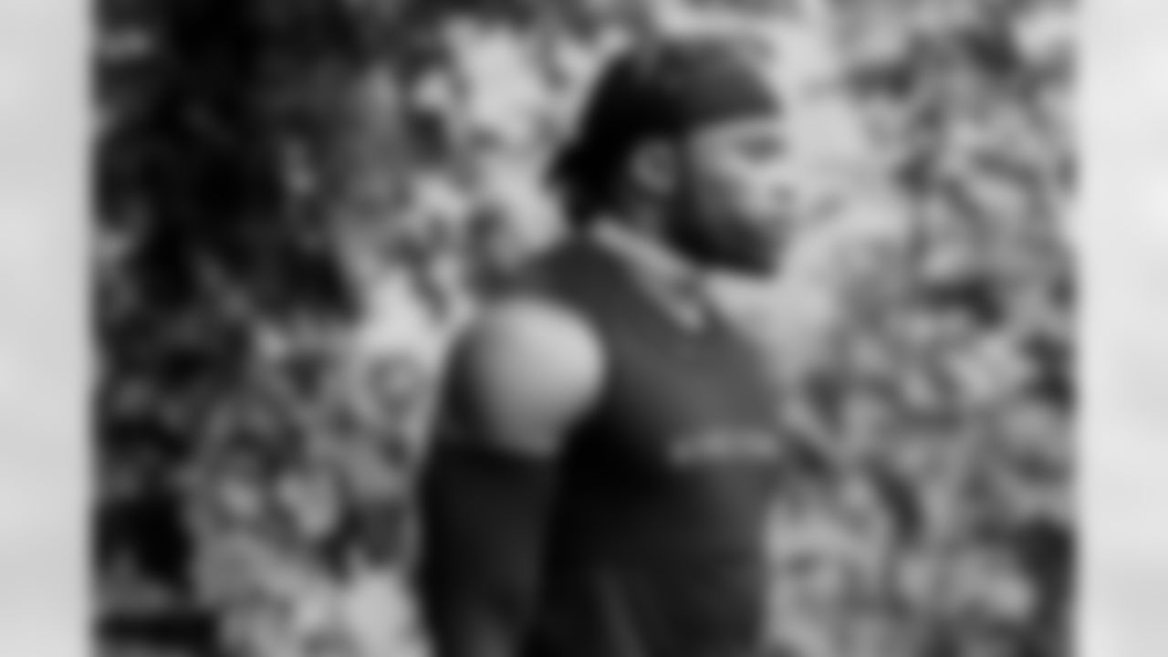 23 CB Kenny Moore II