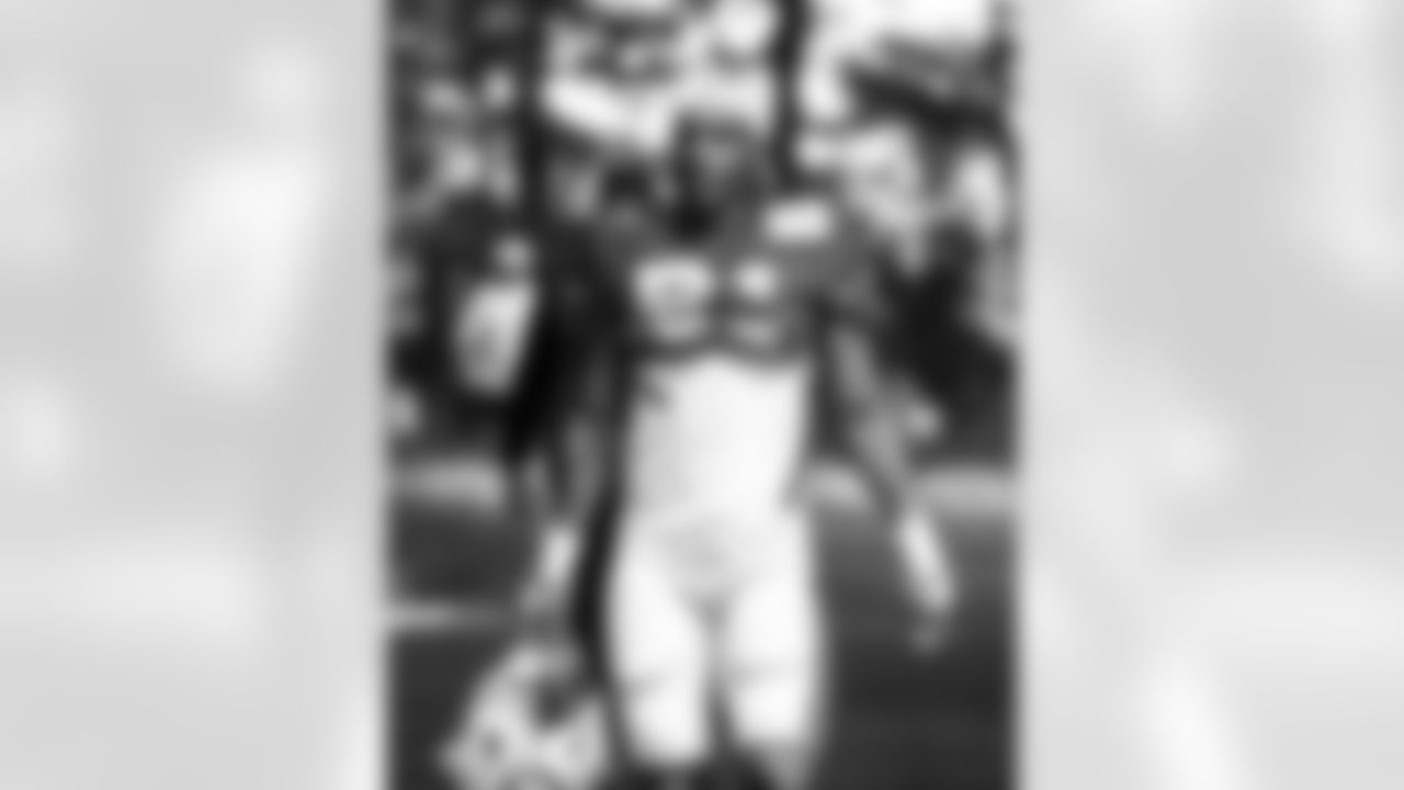RB DJ Giddens #21