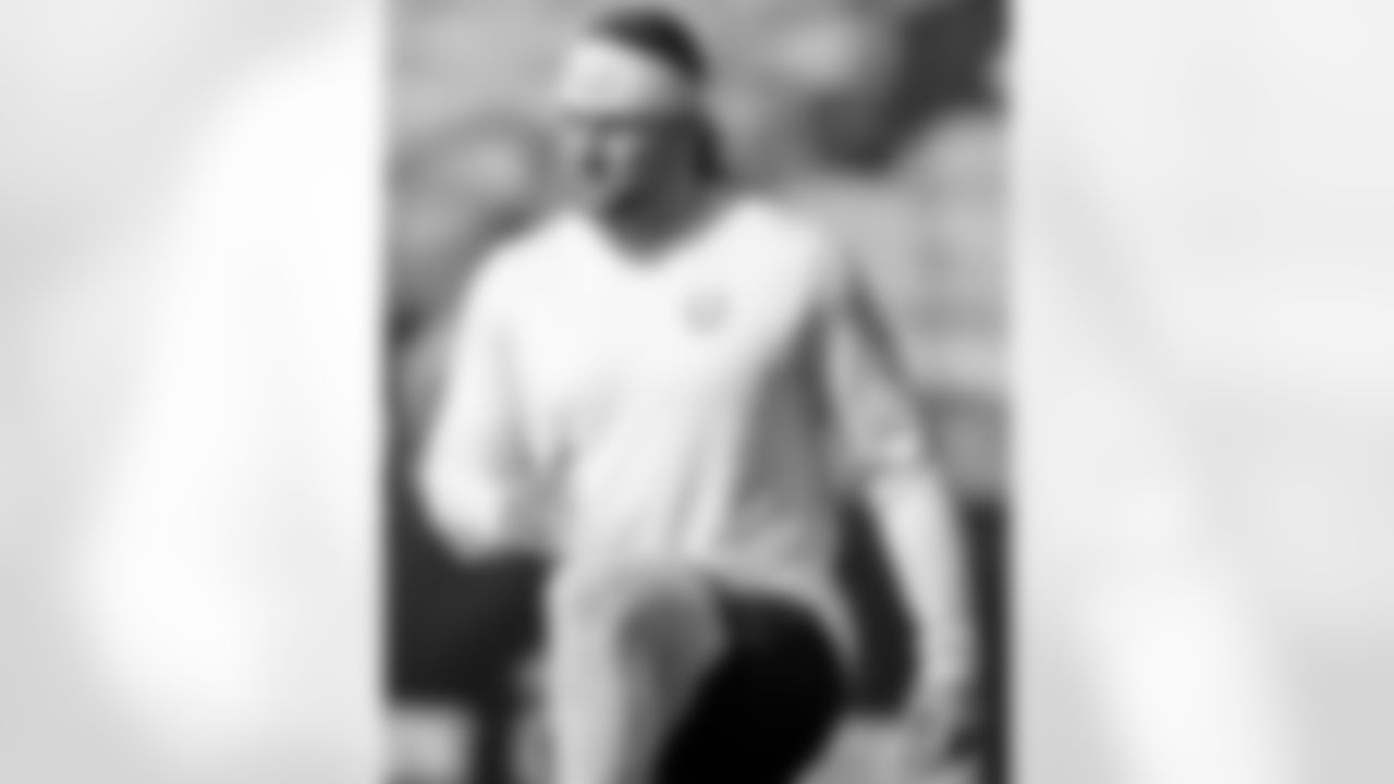 2025_1102_PIT_Pregame_0016