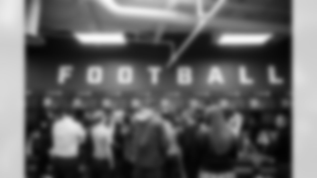 QB Philip Rivers #17