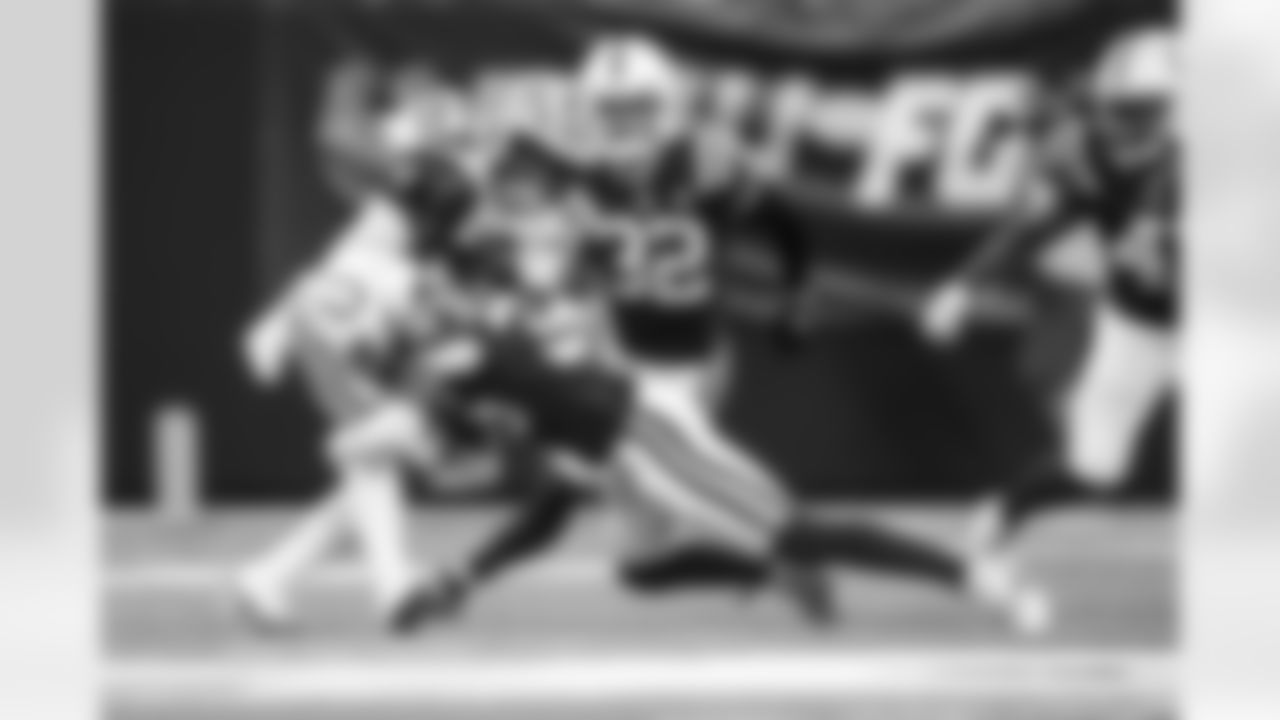 CB B.J. Mayes #36