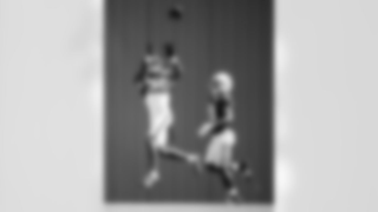 CB Mekhi Blackmon #29 and CBKeydrain Calligan#39