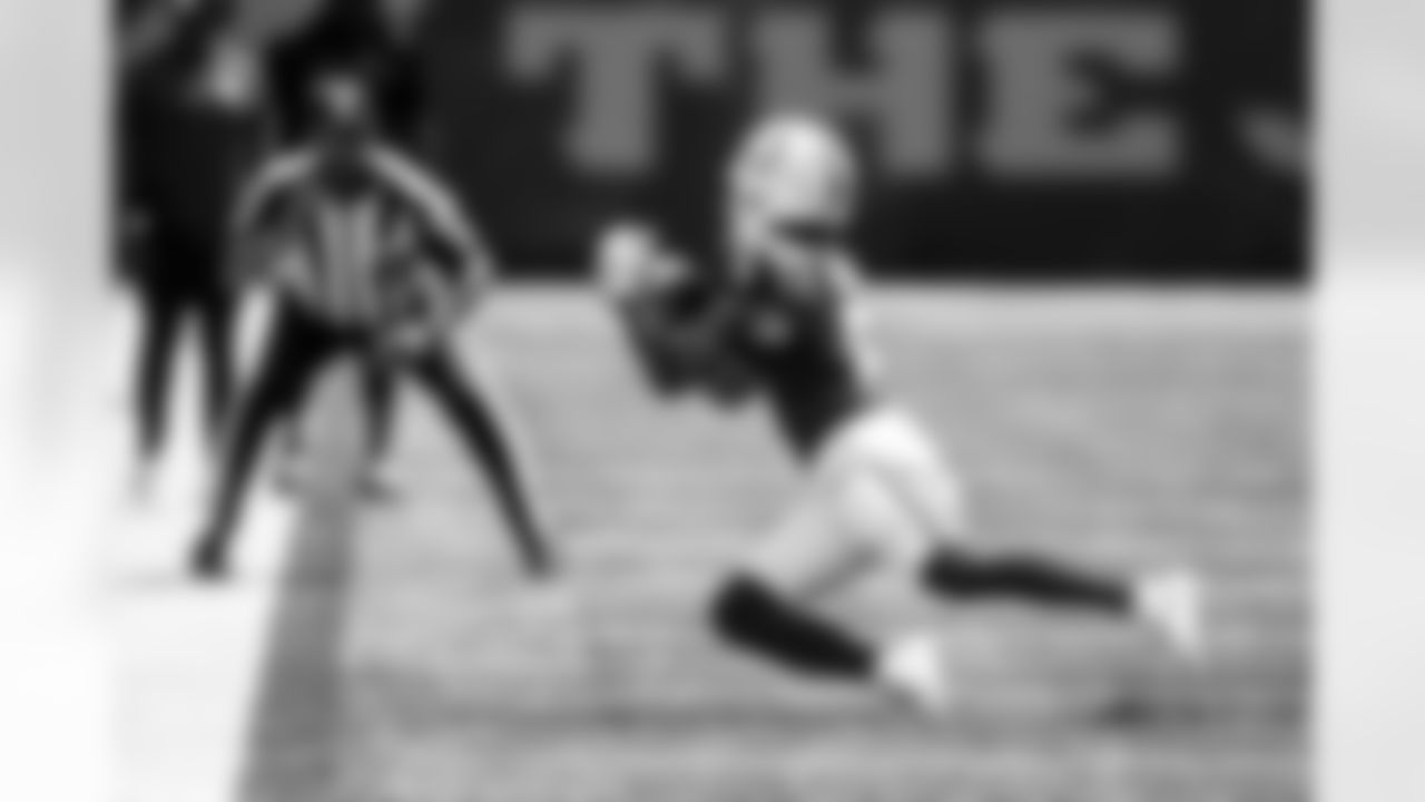 WR Anthony Gould #6