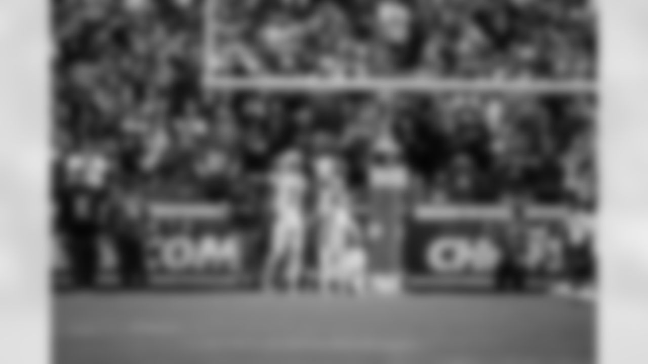 CB Charvarius Ward #7 and CB Kenny Moore II #23