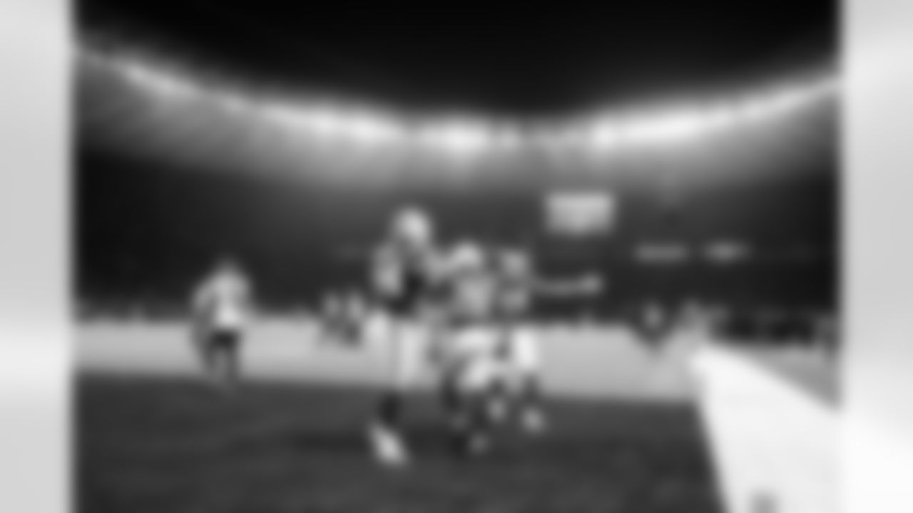 TE Tyler Warren #84, RB Jonathan Taylor #28 and WR Alec Pierce #14