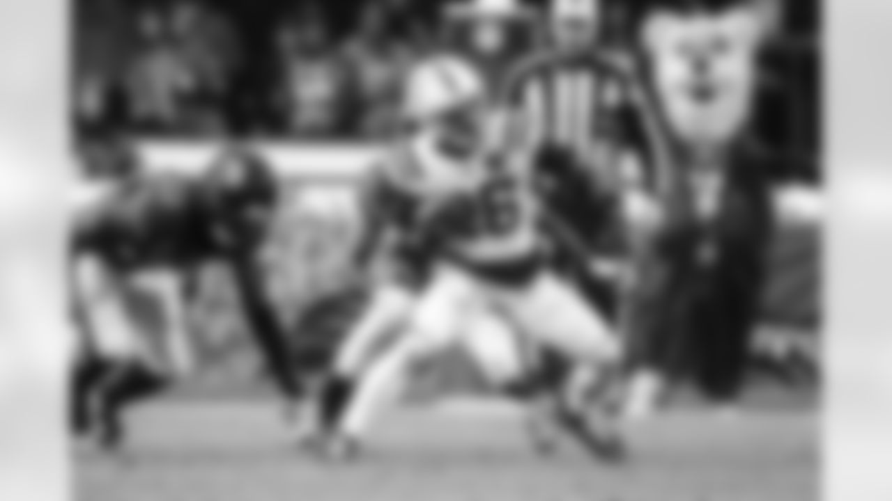 RB Ameer Abdullah #26