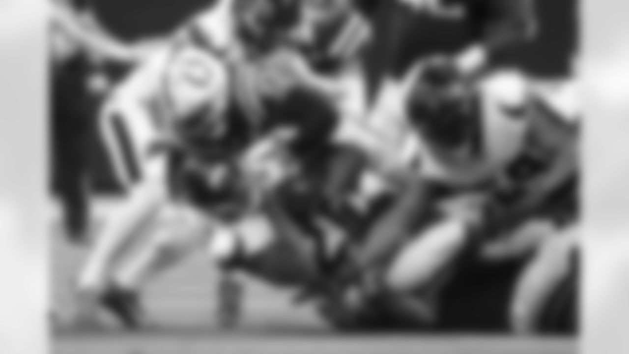 CB Kenny Moore II #23