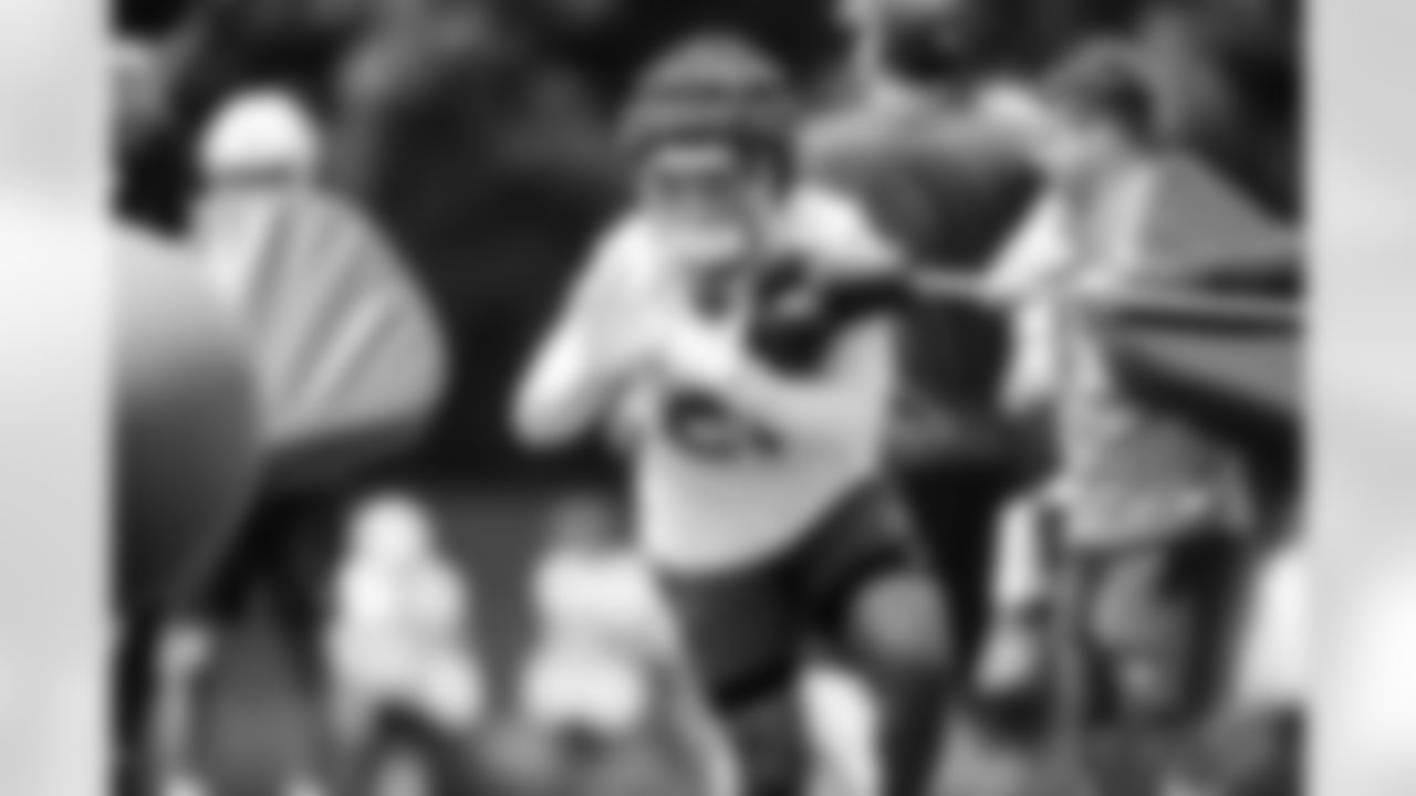 RB Jonathan Taylor #28