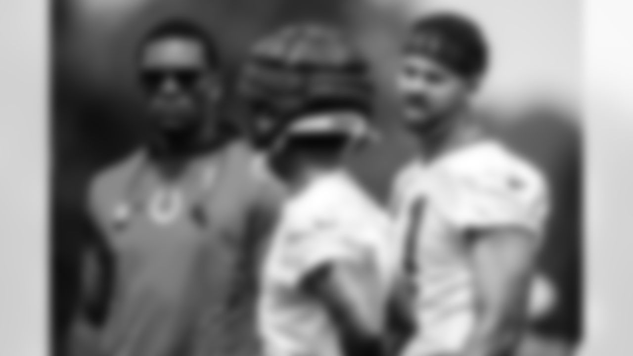 QB Anthony Richardson #5 and WR Michael Pittman Jr. #11