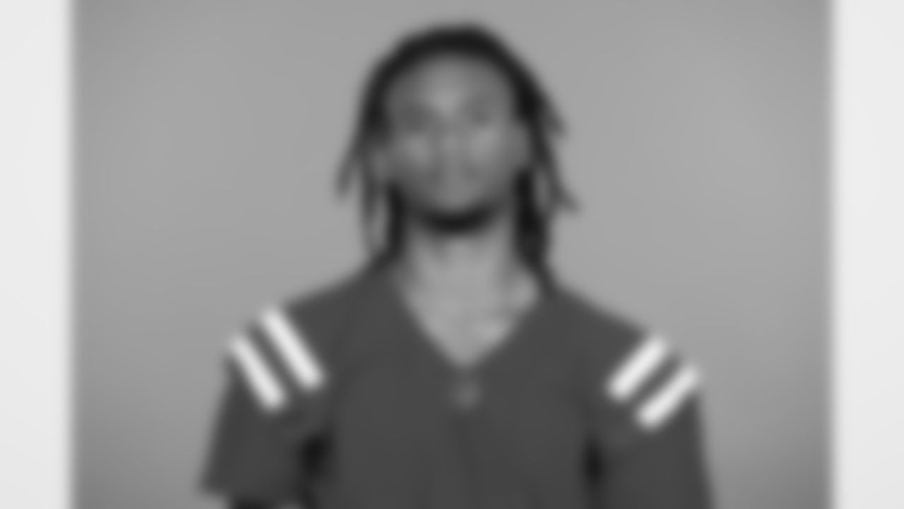WR Adonai Mitchell #10