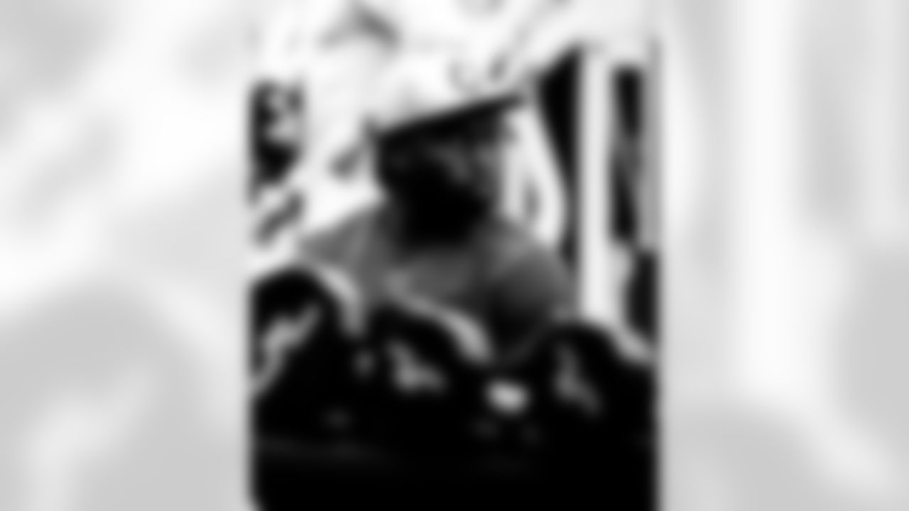 CB Kenny Moore II #23