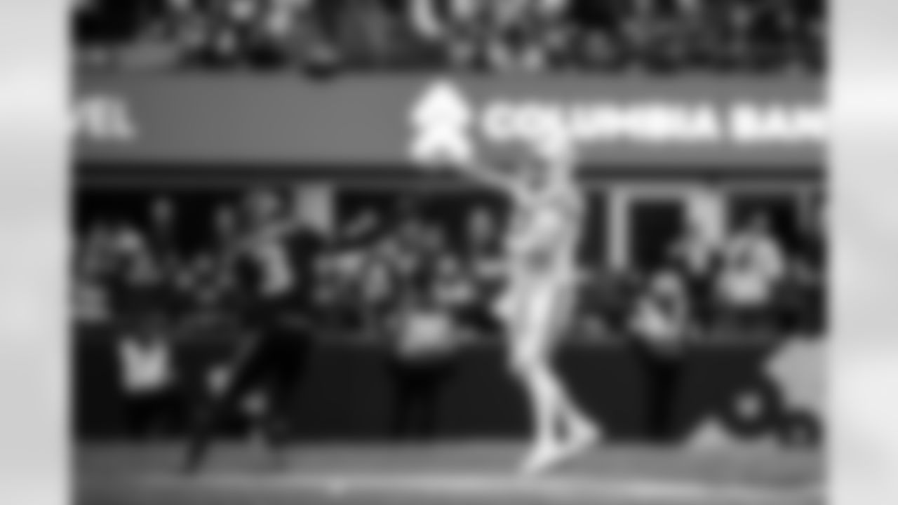 QB Philip Rivers #17