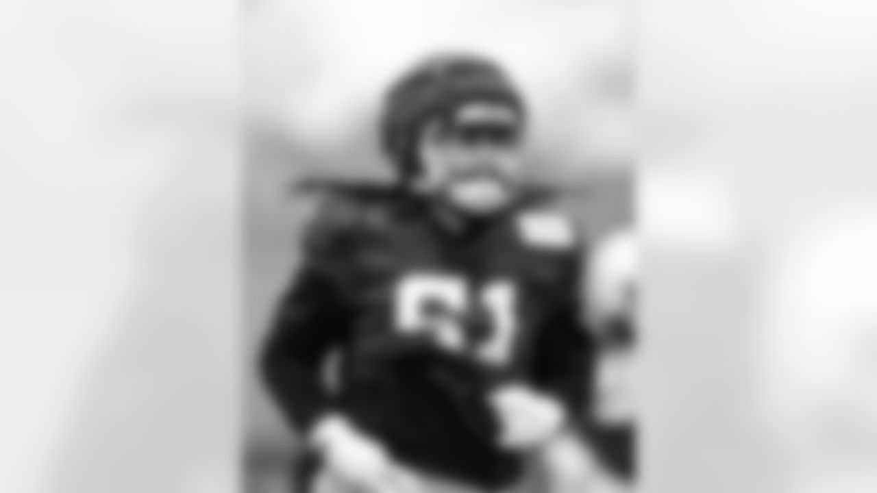 DE Viliami Fehoko Jr. #96