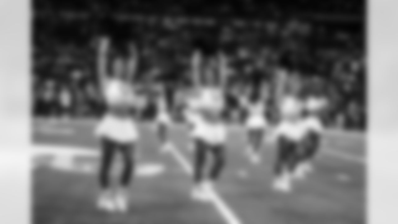 Victoria V., Mika T. and Lexi S.