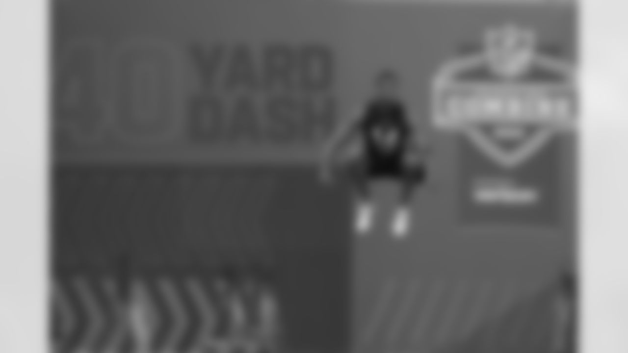 Cincinnati defensive back Sauce Gardner jumps before runnning the 40-yard dash during the NFL football scouting combine, Sunday, March 6, 2022, in Indianapolis. (AP Photo/Darron Cummings)