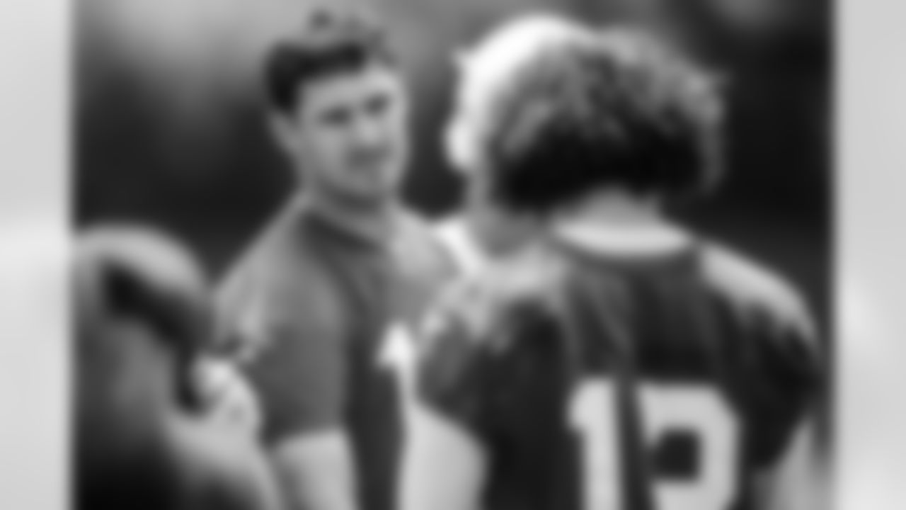 QB Daniel Jones #17