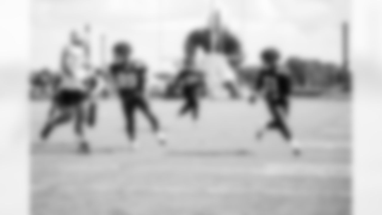 99 DT DeForest Buckner, S Camryn Bynum #0