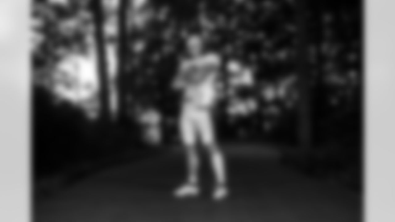 WR Landon Parker #8