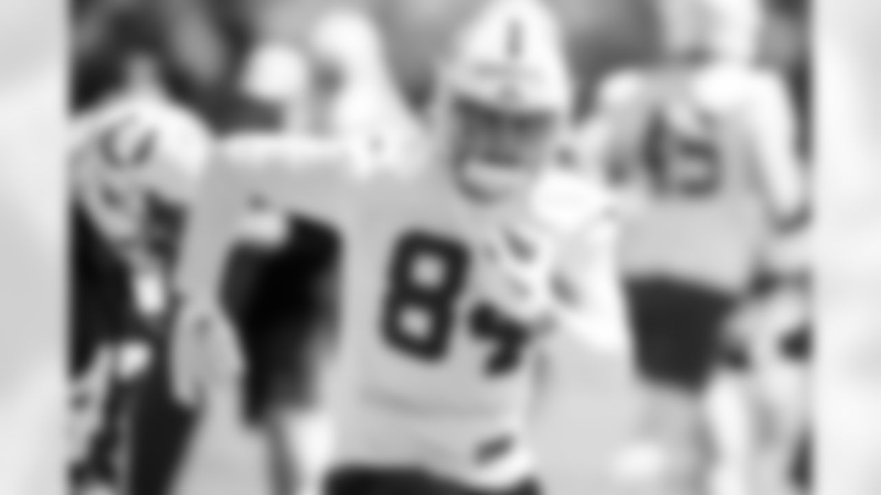 TETyler Warren#84