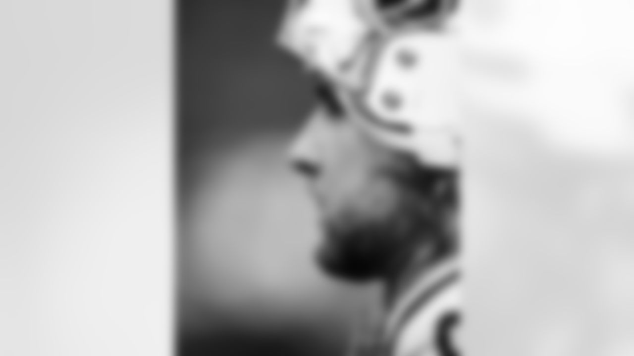 TE Tyler Warren #84