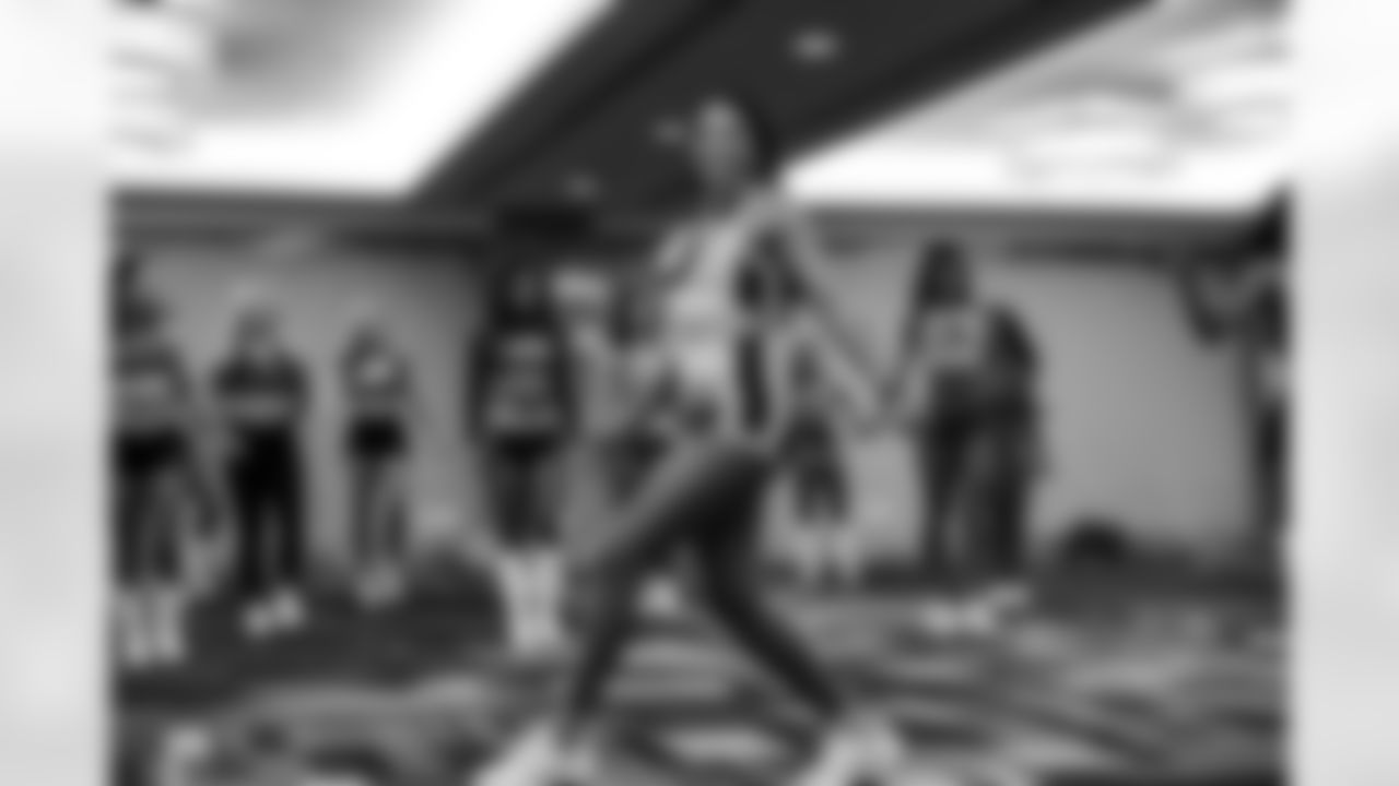 Colts Cheerleader - Cierra