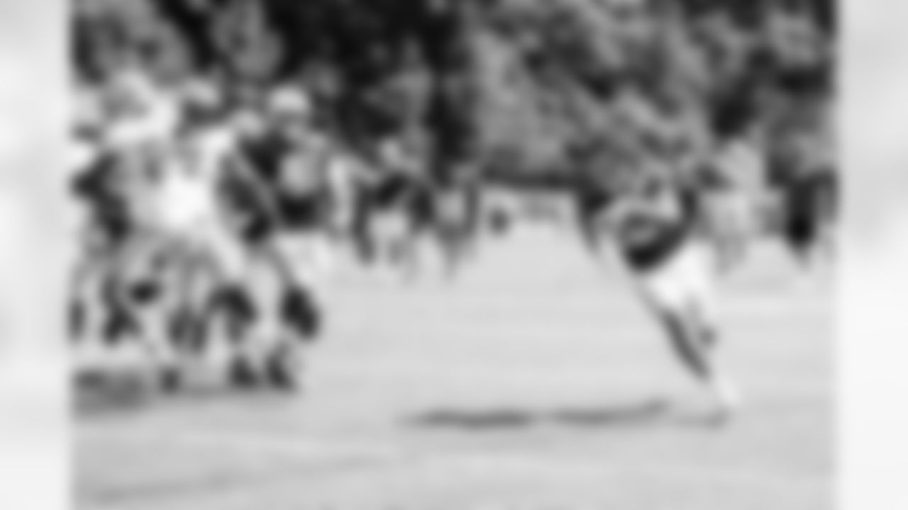 RB Jonathan Taylor #28