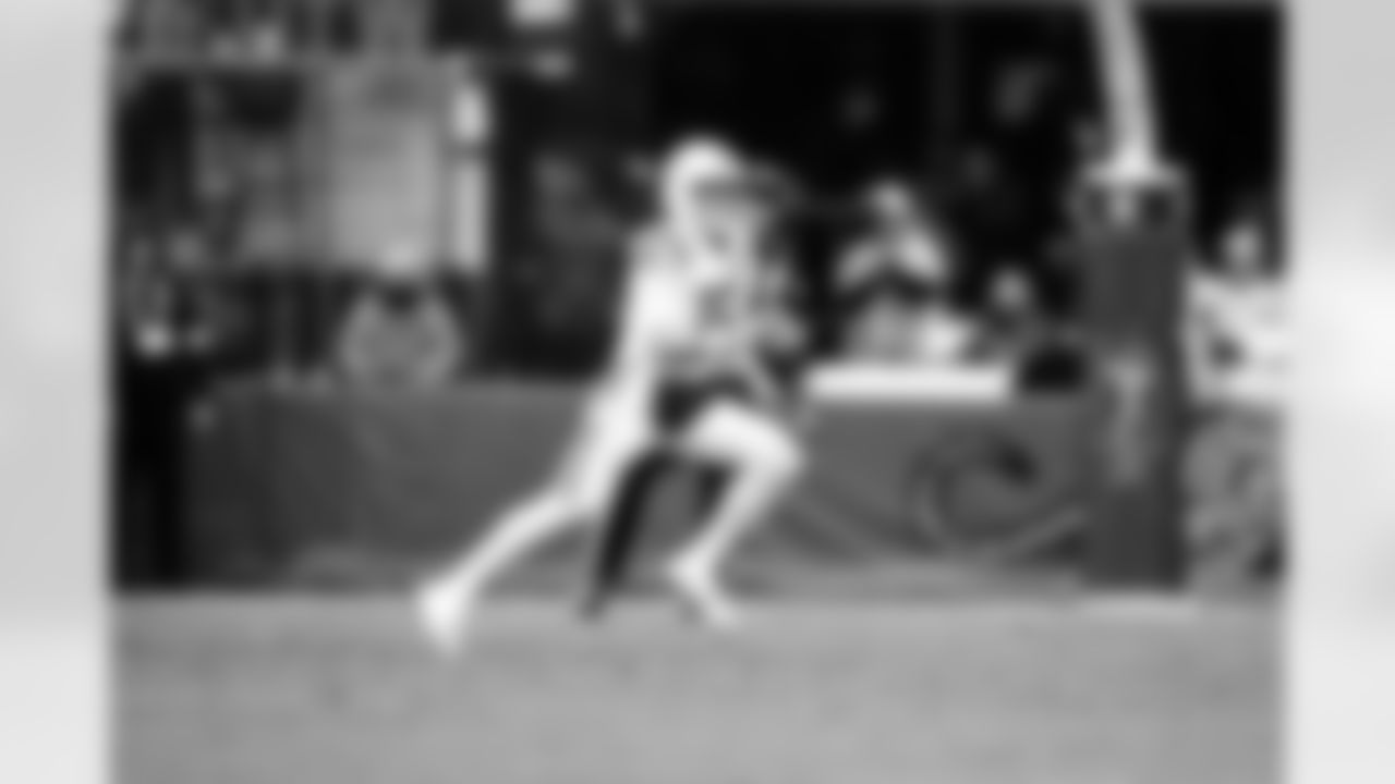 QB Riley Leonard #15