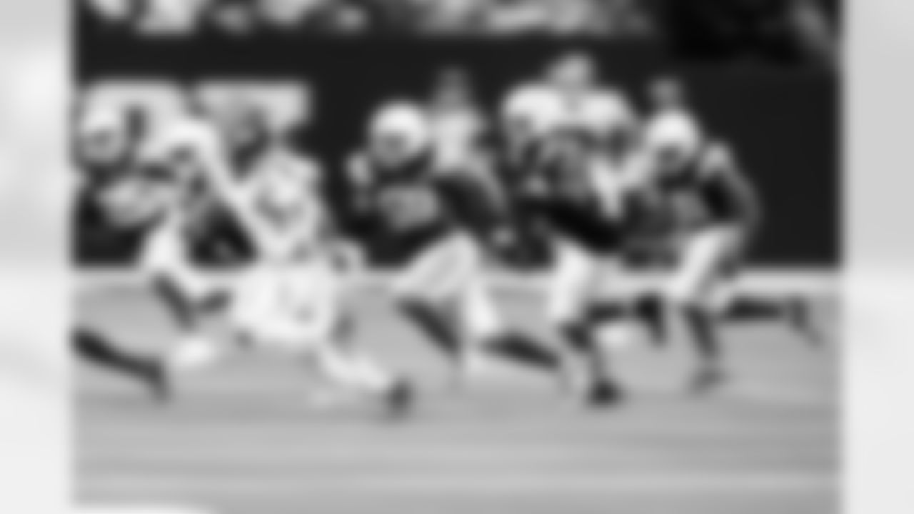 LB Austin Ajiake #58 and LB Buddy Johnson #59