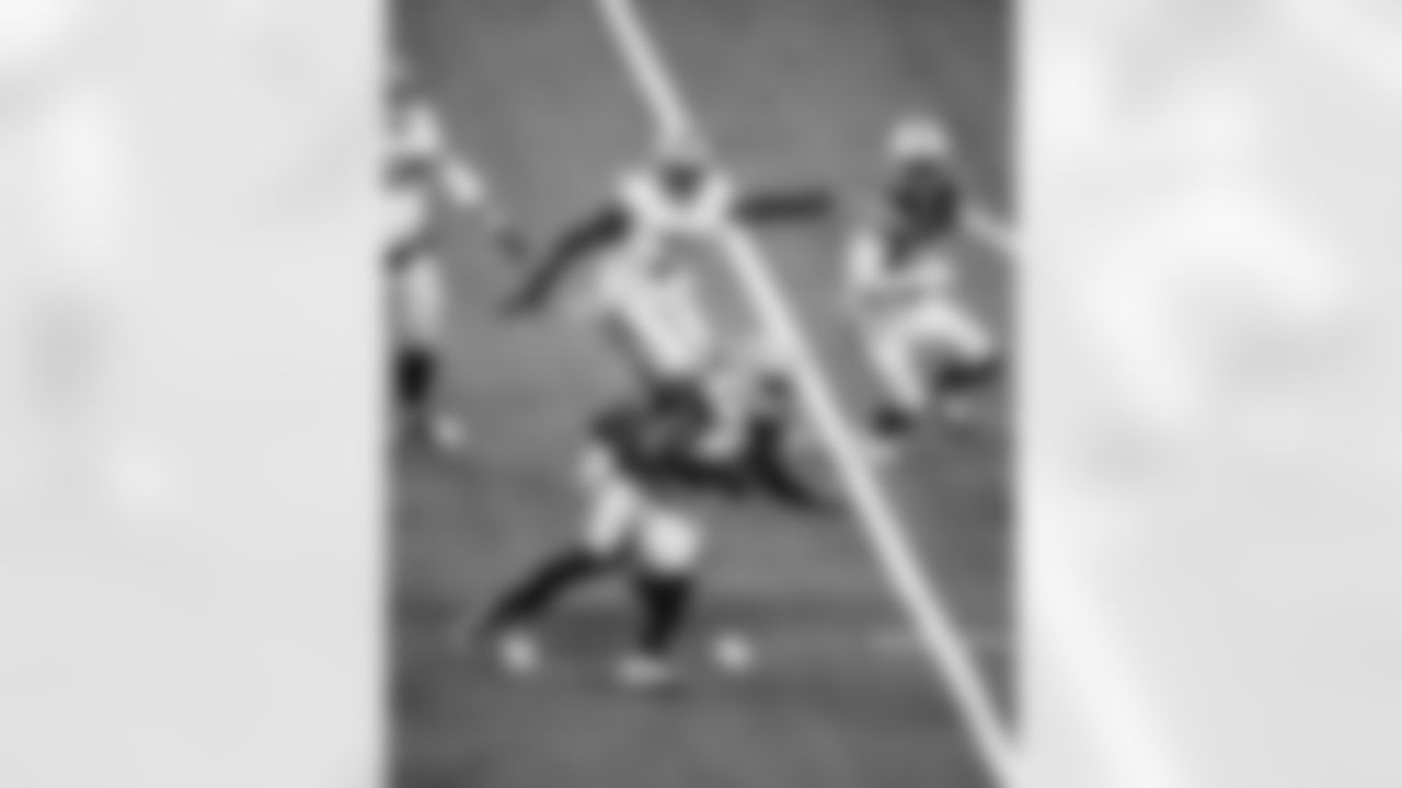 DE Tyquan Lewis #94