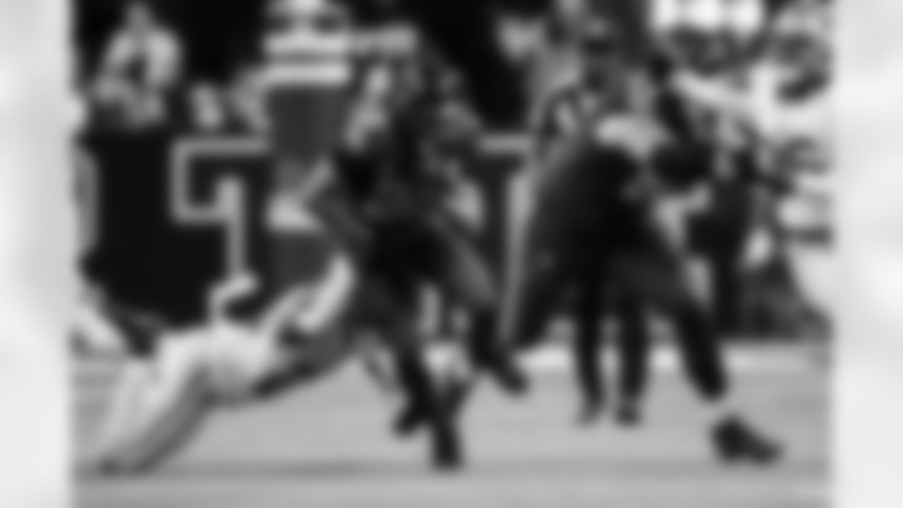 RB Jonathan Taylor #28