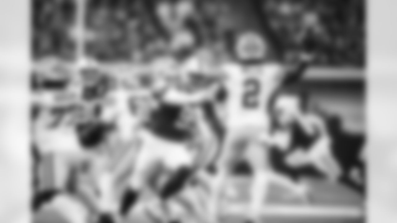 DT DeForest Buckner #99