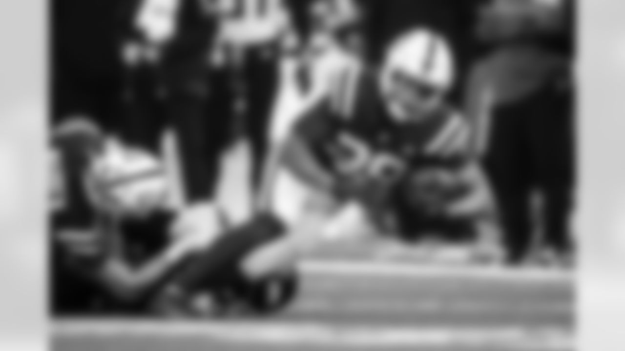 RB Jonathan Taylor #28