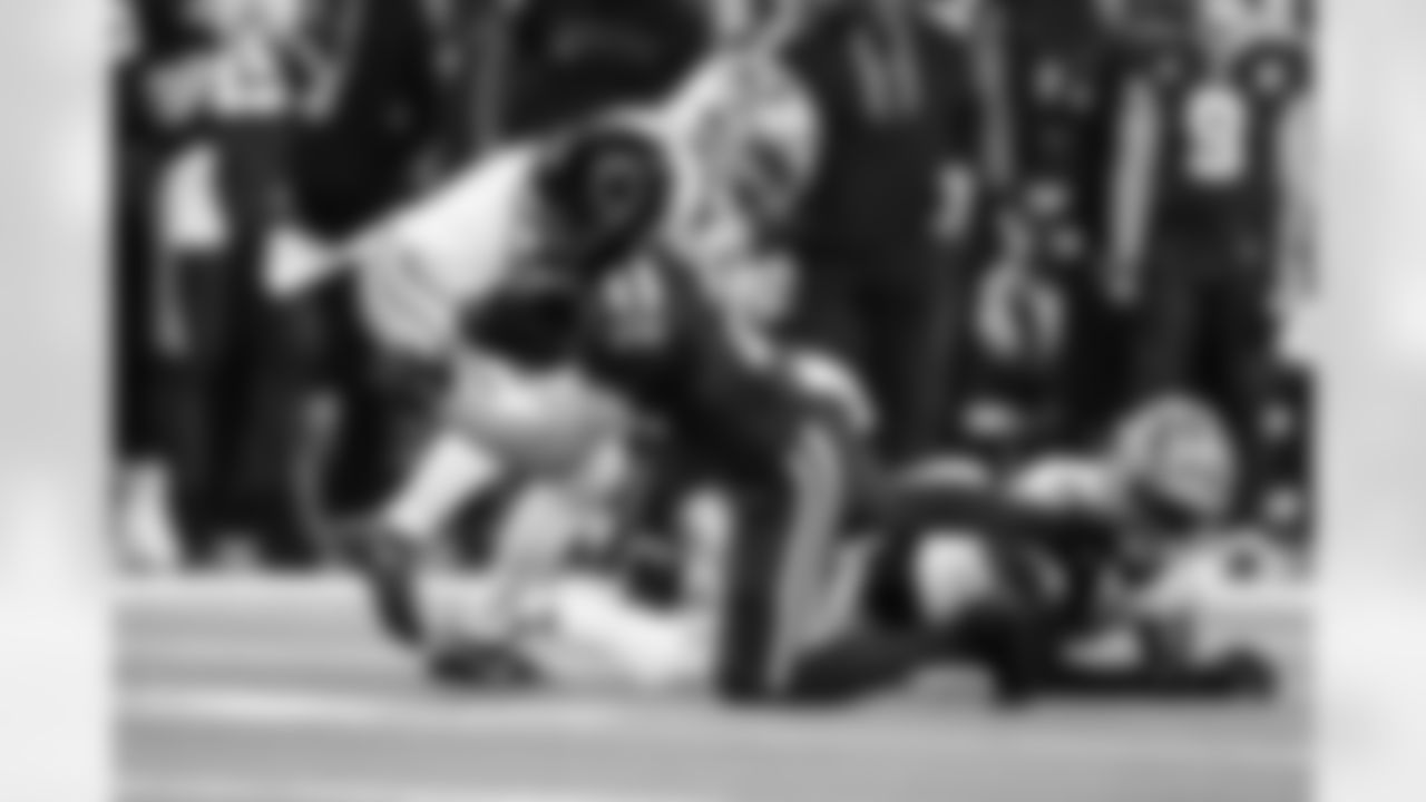 RB Jonathan Taylor #28