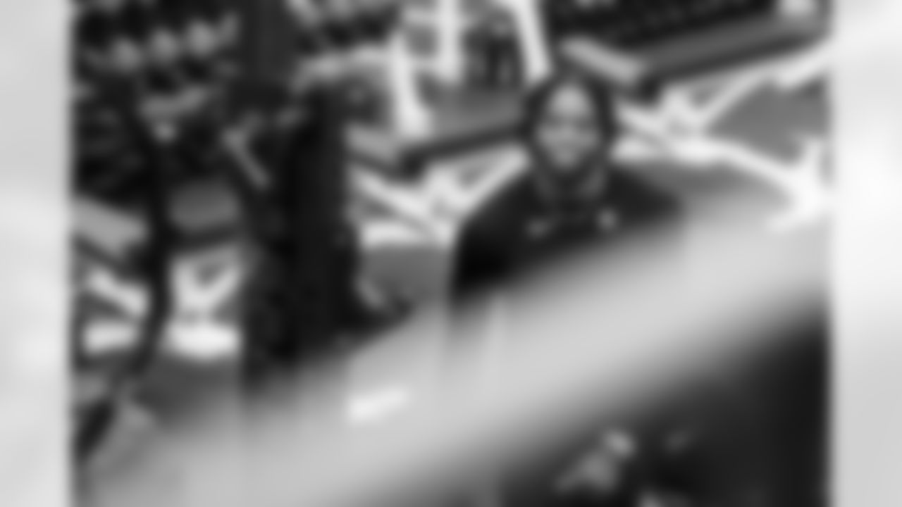 CB Kenny Moore II #23